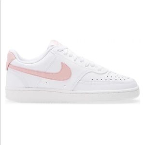 NIKE COURT VISION LOW SNEAKERS 👟